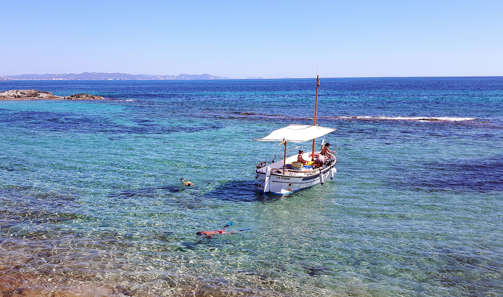 Llaud para hacer snorkel en Formentera. Llüd la Forge
