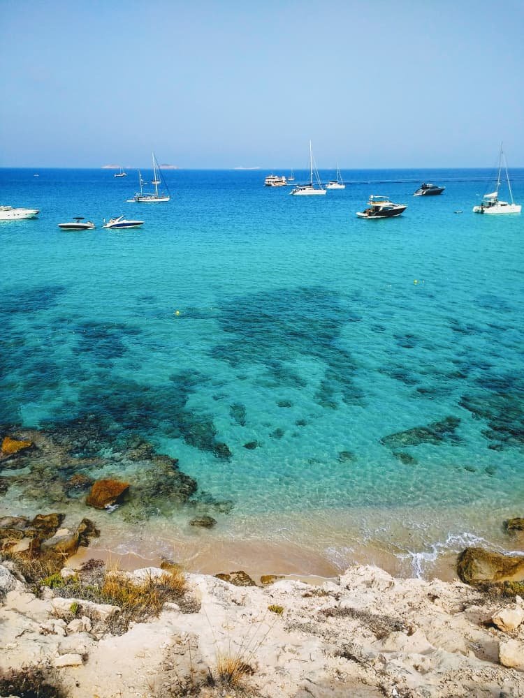 vacaciones en formentera en llaut
