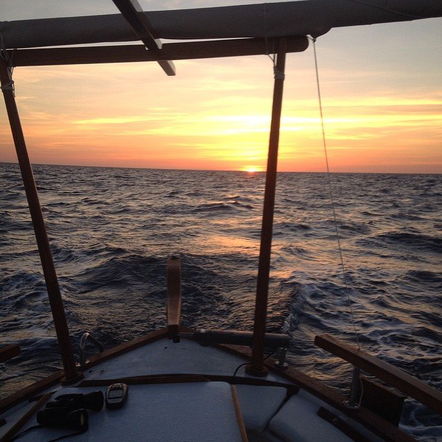 atardecer en un llaut formentera